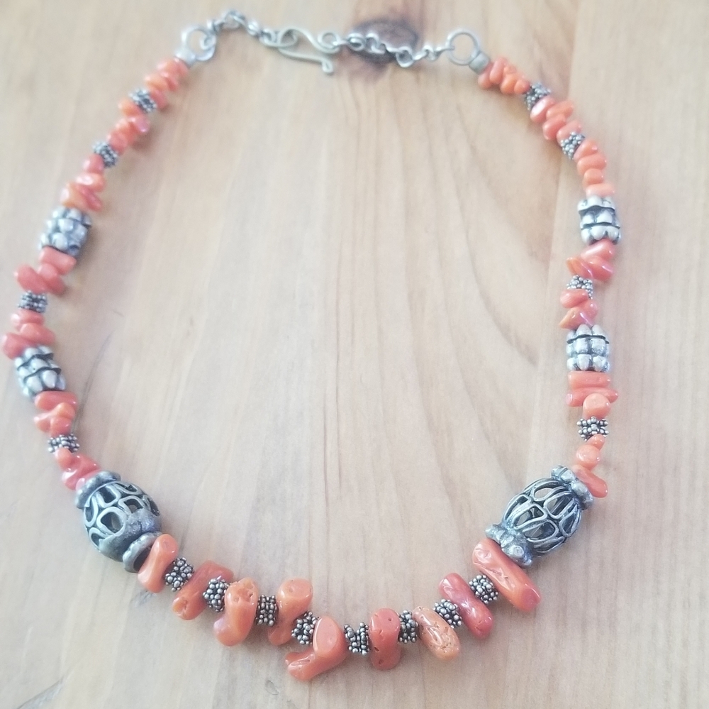 Red coral necklace